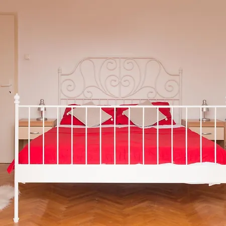 Duka Apartmán *